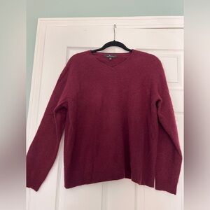 Marc Anthony. Cashmere v- neck pullover  wine  size XL
